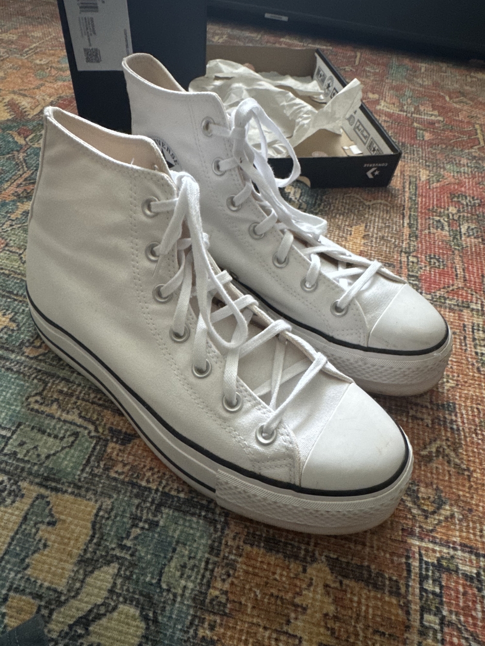 Converse White/Black/White Platform Sneakers Box Label